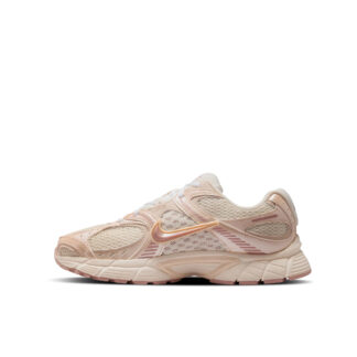 W NIKE V5 RNR NA8